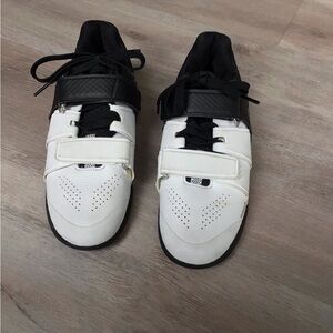 Reebok Legacy Lifters Women’s 6.5